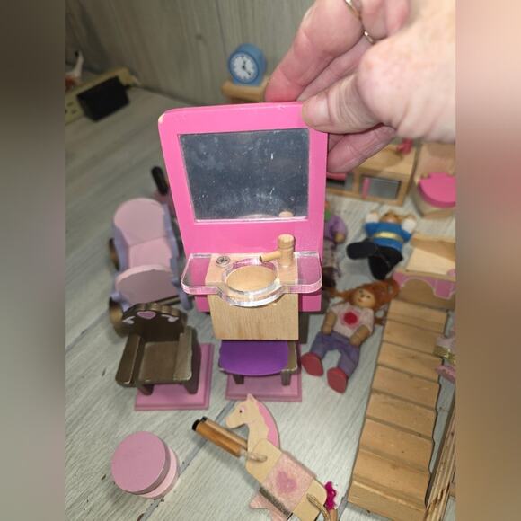 Vtg Kidkraft Wooden Dolls & Dollhouse Furniture Mixed Lot Princess Castle - Picture 8 of 16